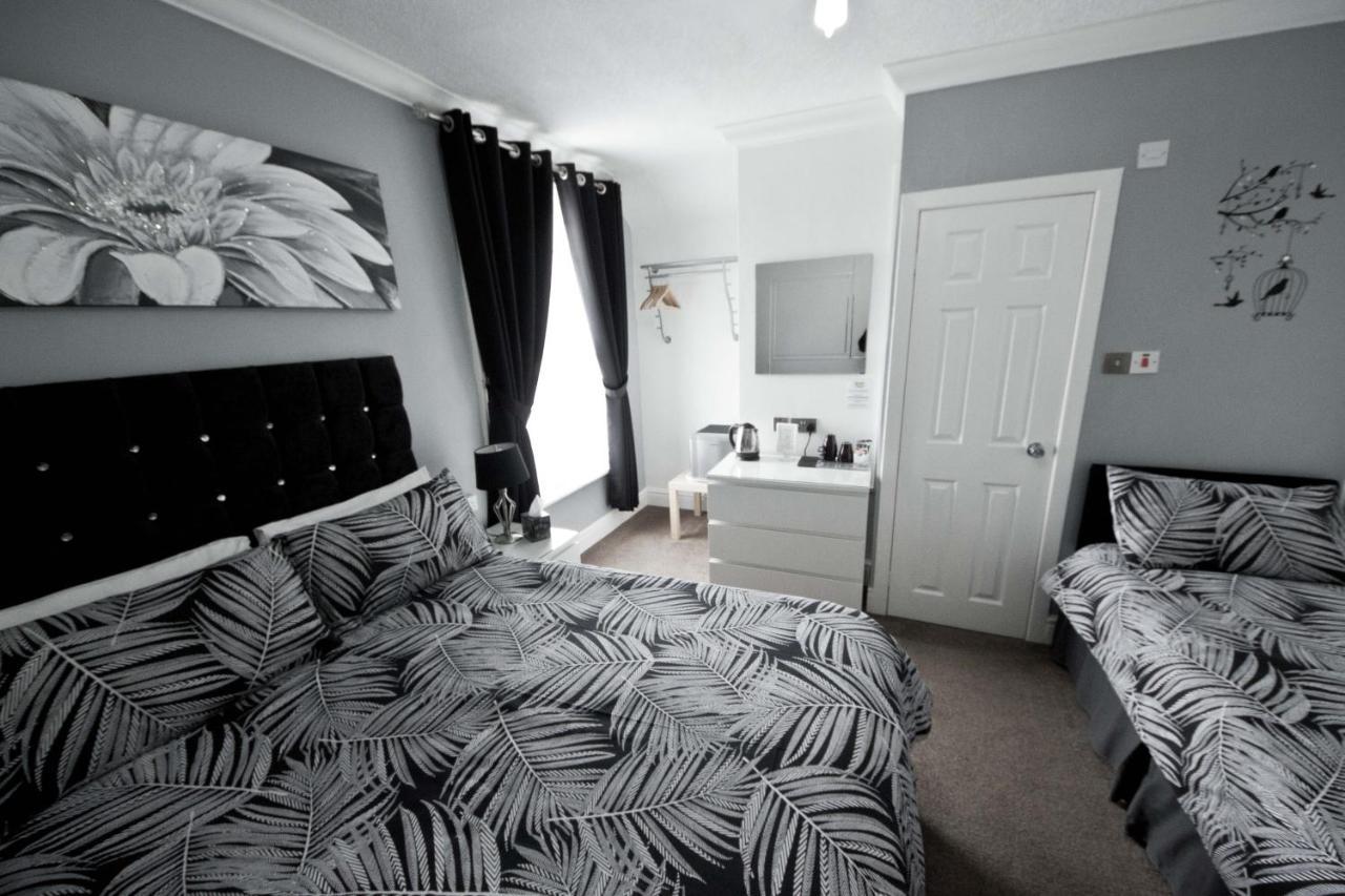 Rossall House , For Families & Couples Blackpool Exteriör bild