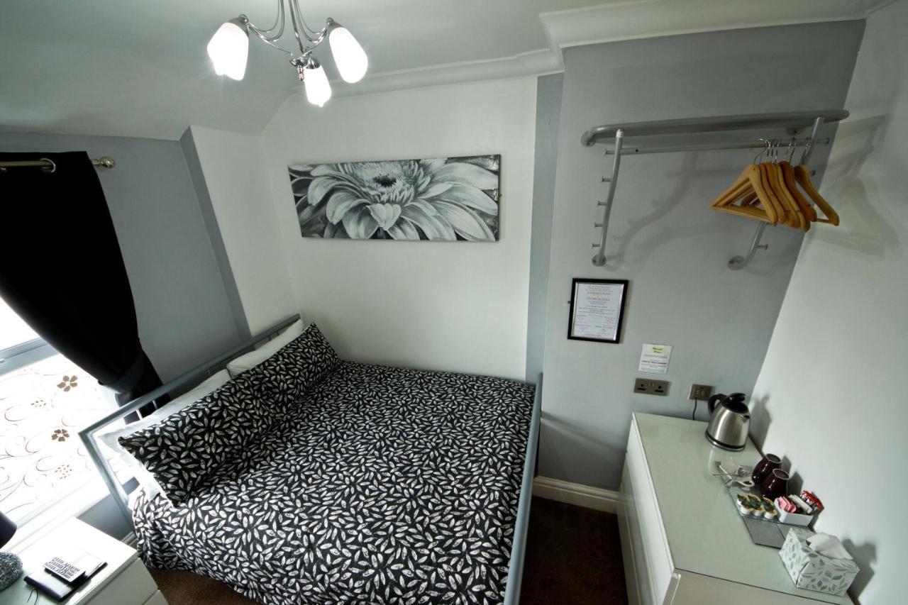 Rossall House , For Families & Couples Blackpool Exteriör bild