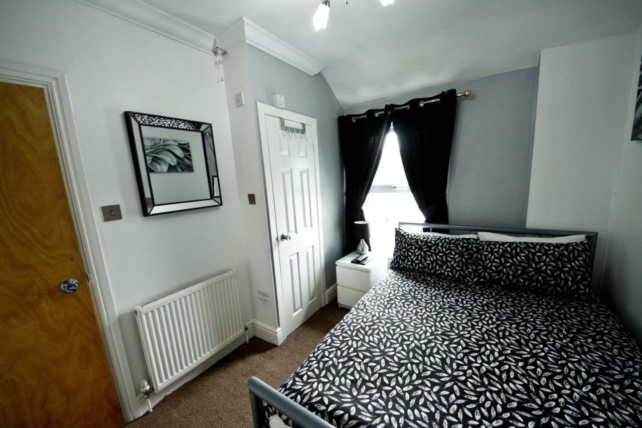 Rossall House , For Families & Couples Blackpool Exteriör bild