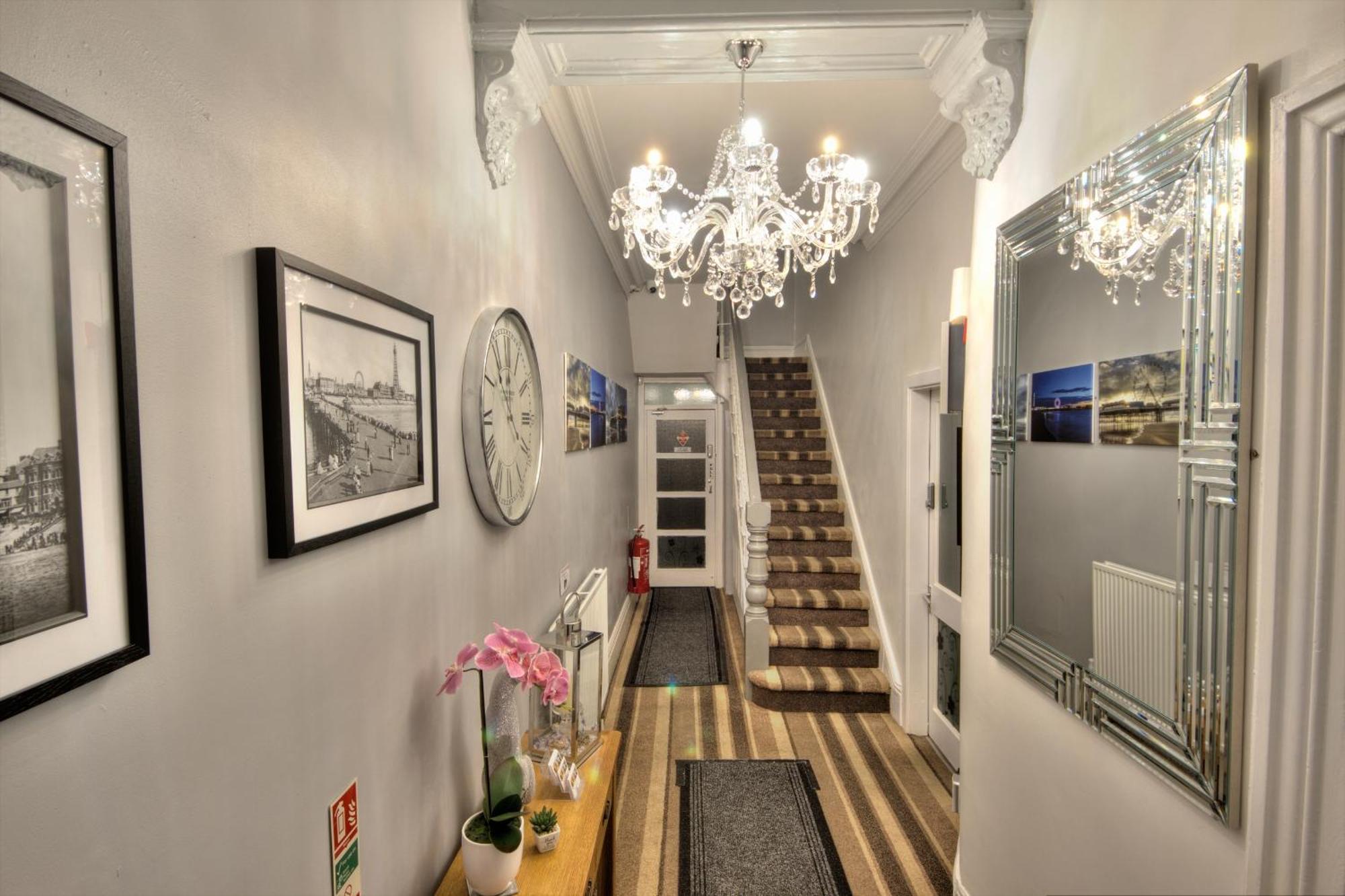 Rossall House , For Families & Couples Blackpool Exteriör bild