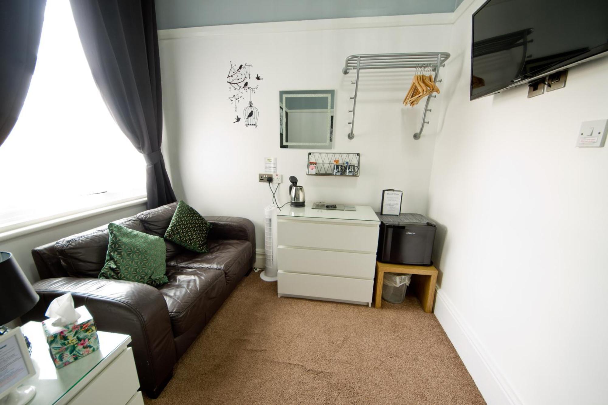 Rossall House , For Families & Couples Blackpool Exteriör bild
