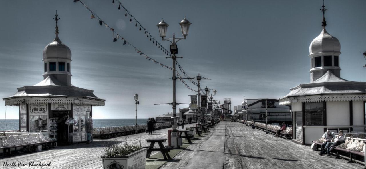 Rossall House , For Families & Couples Blackpool Exteriör bild